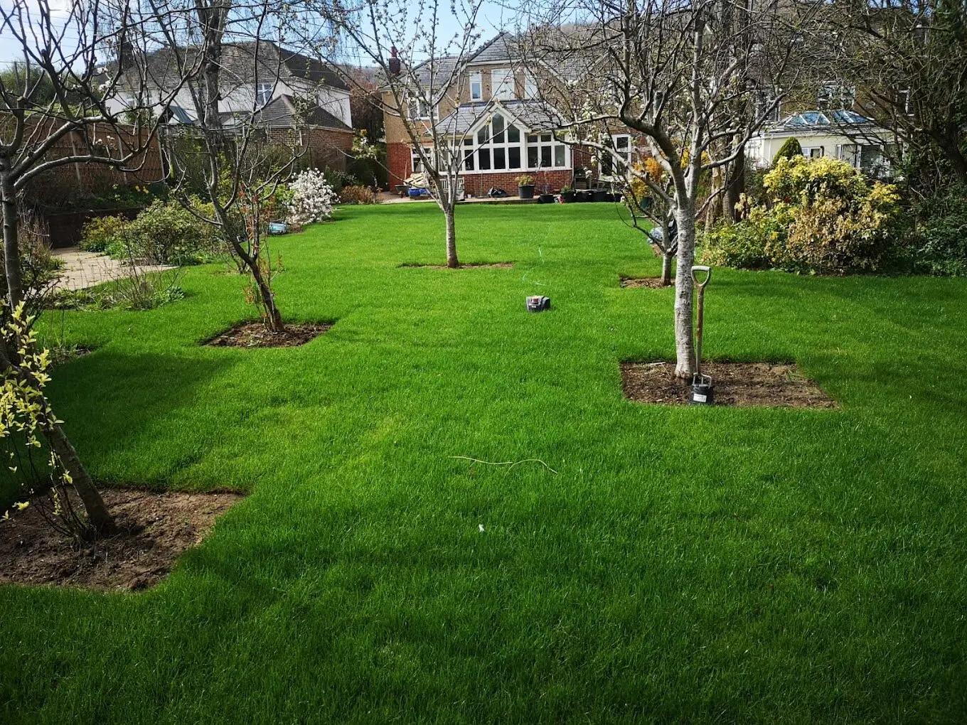 Garden and landscaping work by Gregory’s Gardens, photograph 5